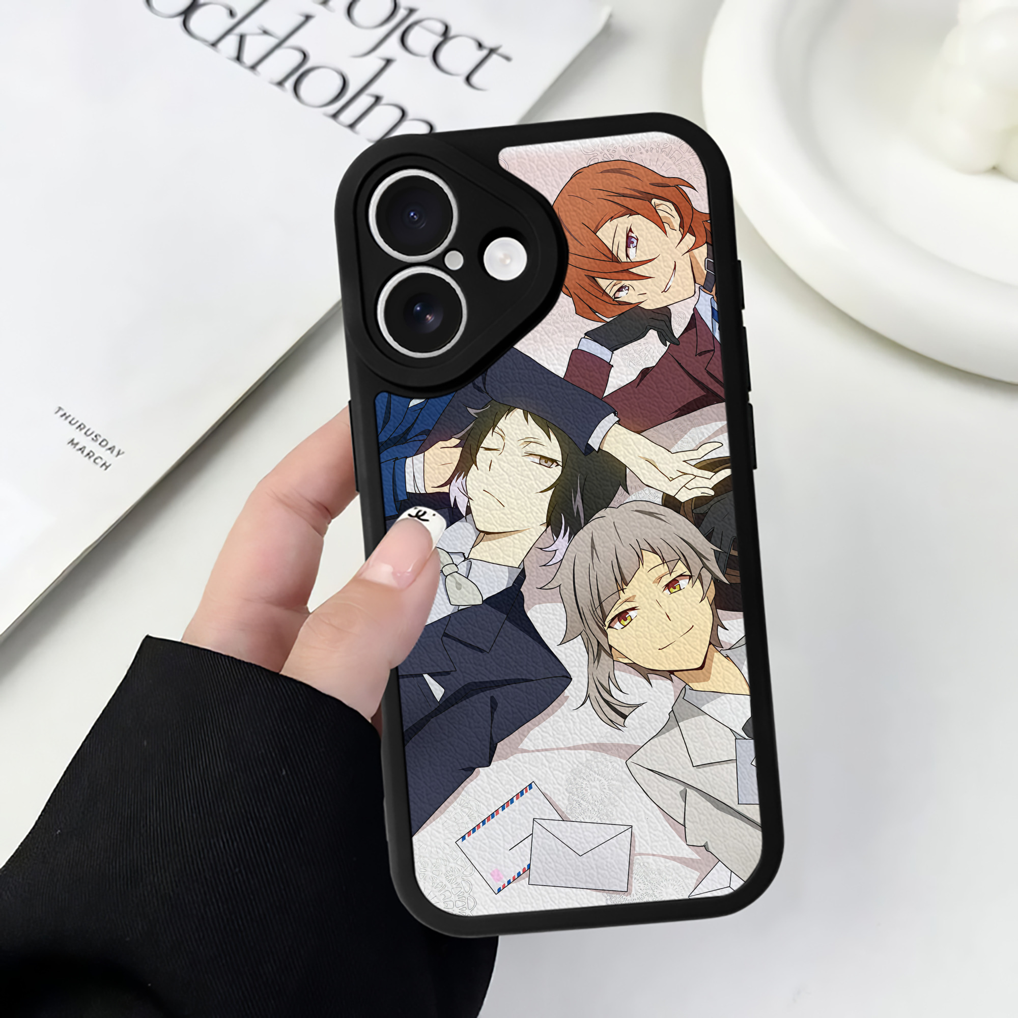 （画像用） 文豪ストレイドッグス Bungo Stray Dogs 【iPhone 16シリーズ対応】シリコンスマホケース（レザー調） 材質：シリコン